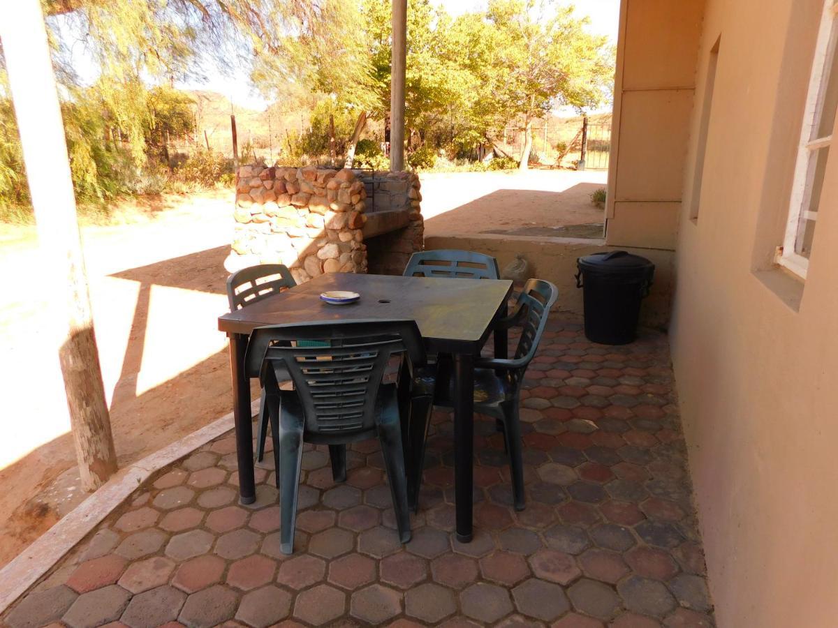 De Rusty Farm Apartment Bagian luar foto