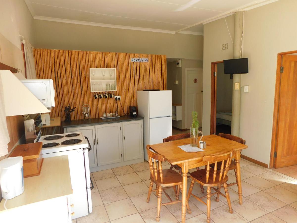 De Rusty Farm Apartment Bagian luar foto