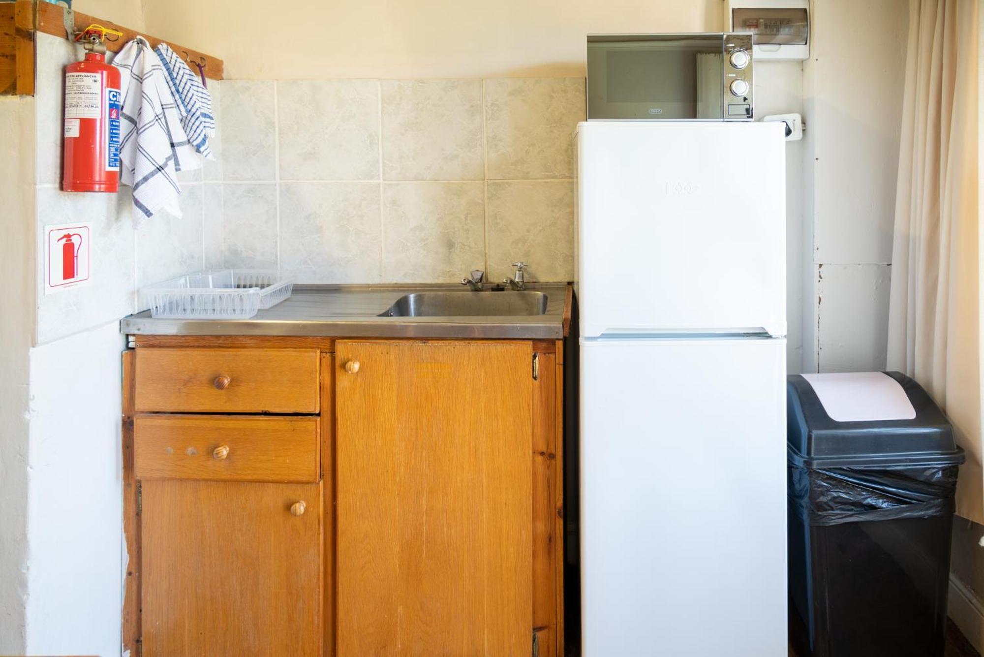 De Rusty Farm Apartment Bagian luar foto