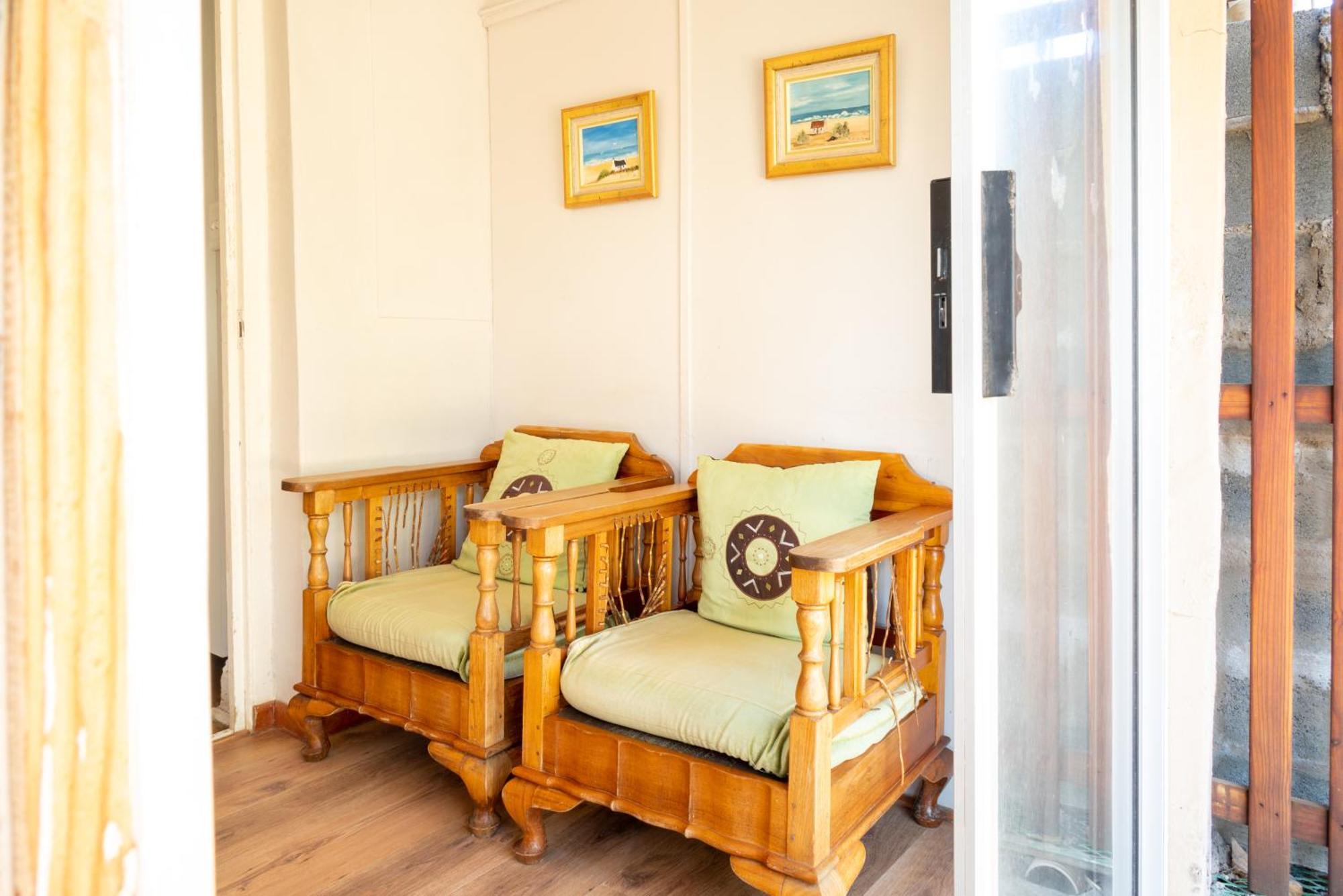 De Rusty Farm Apartment Bagian luar foto
