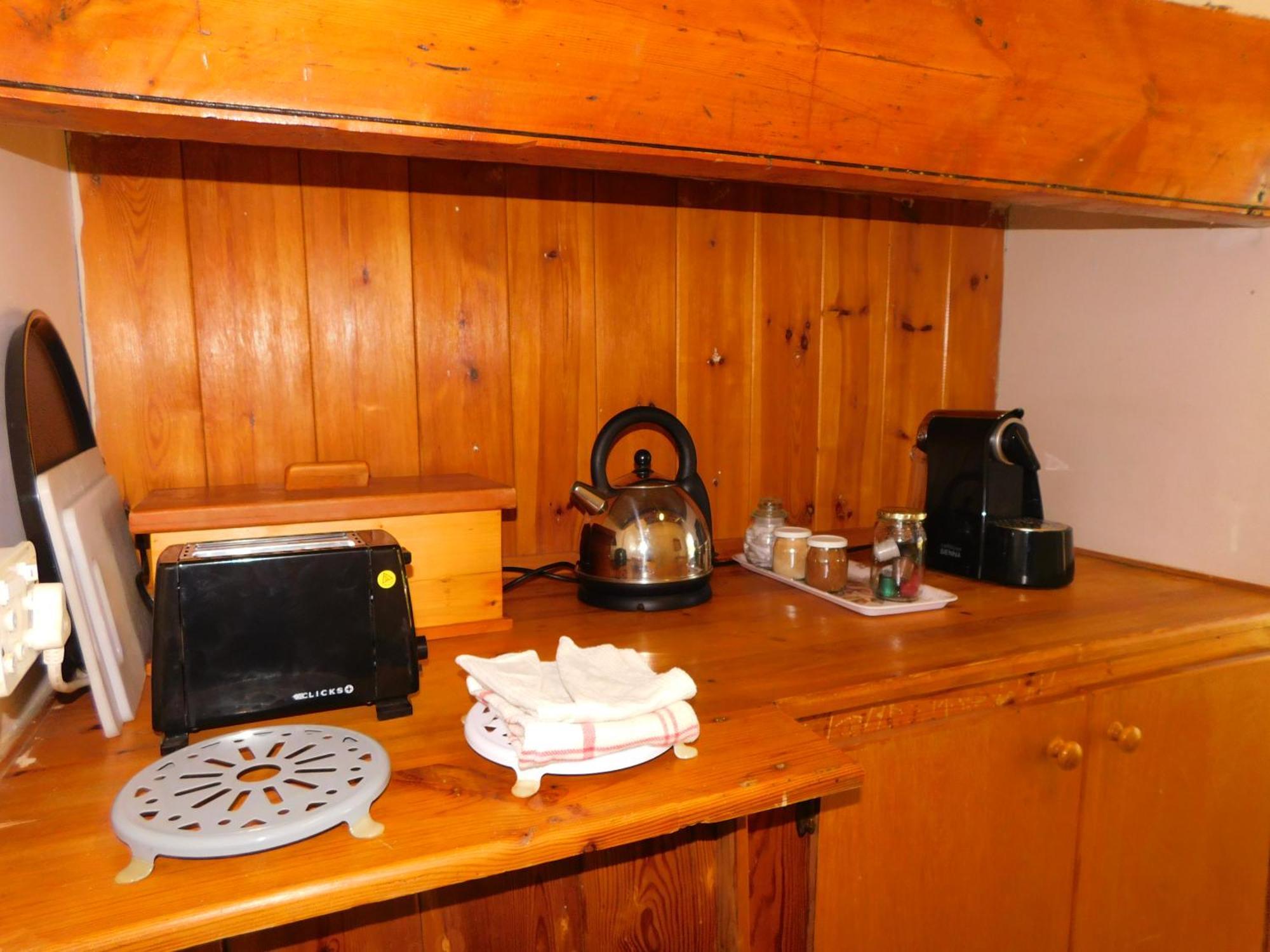 De Rusty Farm Apartment Bagian luar foto